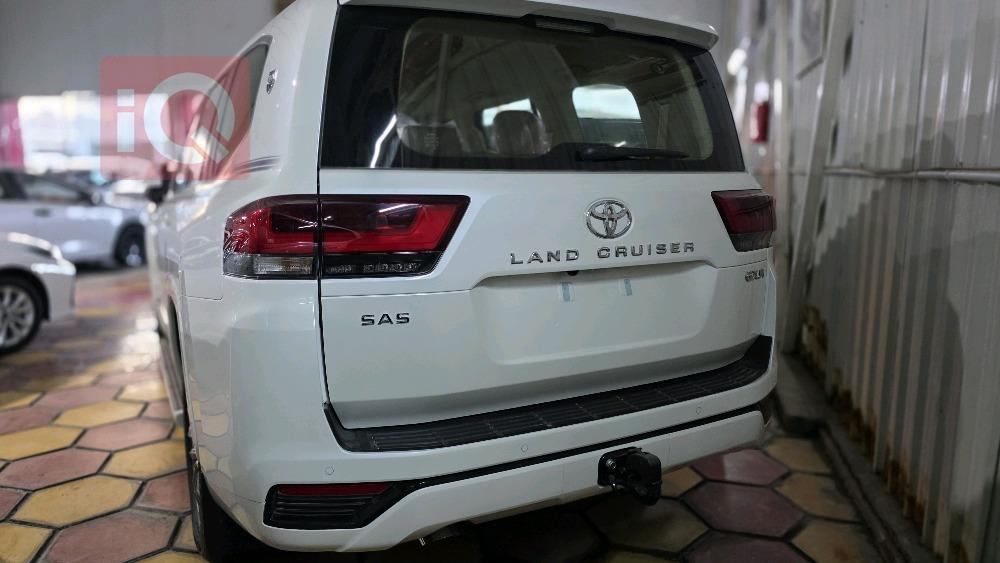 تويوتا لاندكروزر